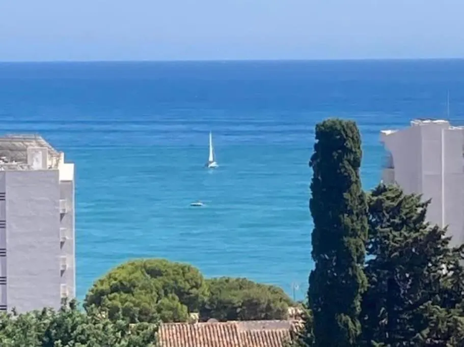Modern 2 Bed Apartment With Sea Views, Bonanza Benalmádena Spanyolország